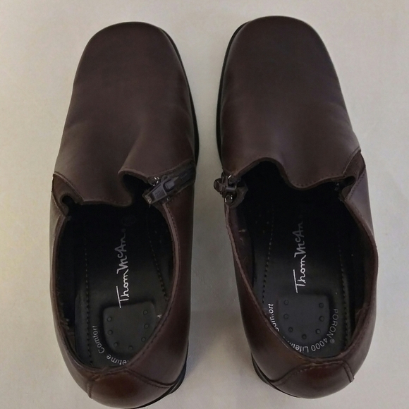 Thom McAn Dark Brown Leather Square Toe Stacked Heel Slip On Ankle Booties - Picture 5 of 8